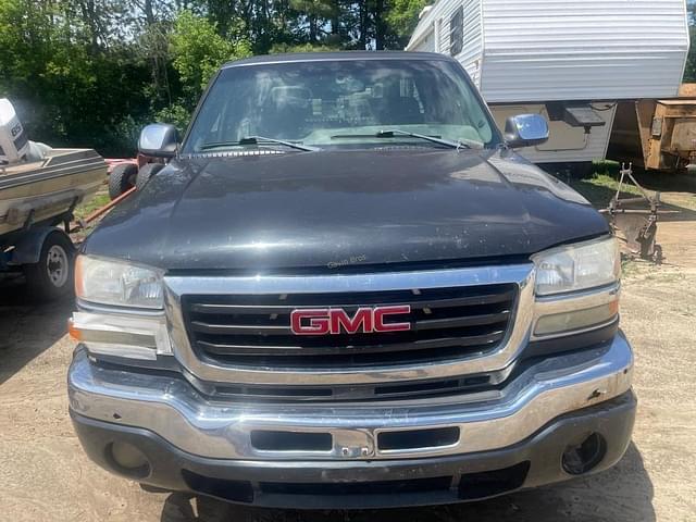 Image of GMC 2500 equipment image 1