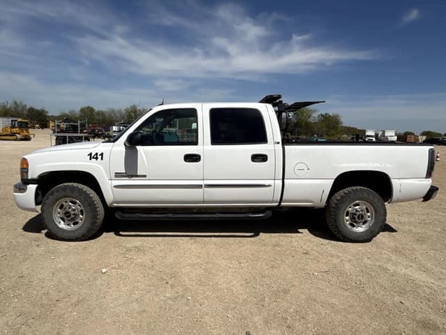 Image of GMC 2500 equipment image 1