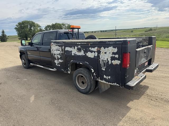Image of GMC 3500 equipment image 4