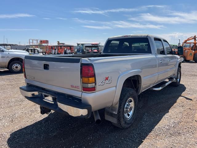 Image of GMC 3500 equipment image 4