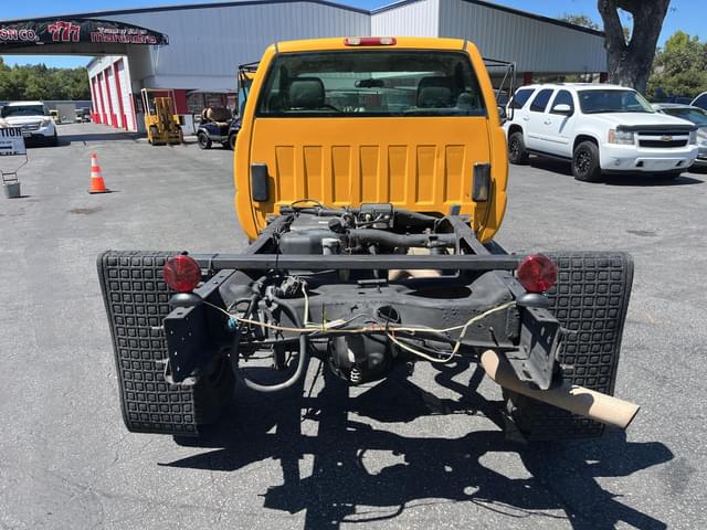 Image of GMC 3500 equipment image 4