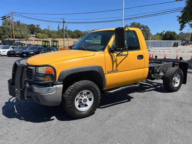 Image of GMC 3500 equipment image 1
