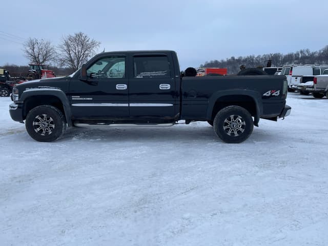 Image of GMC 2500 equipment image 4