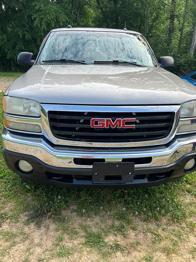 Image of GMC Z71 equipment image 3