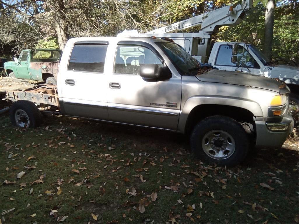 Image of GMC Sierra Primary image