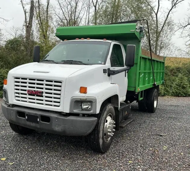 Image of GMC Topkick C7500 equipment image 2
