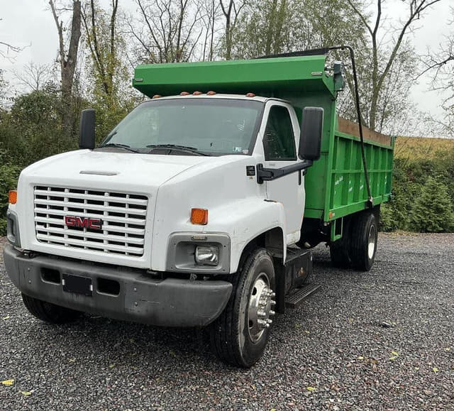 Image of GMC Topkick C7500 equipment image 1