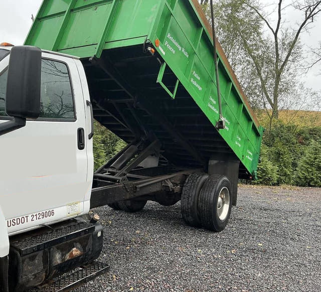 Image of GMC Topkick C7500 equipment image 4