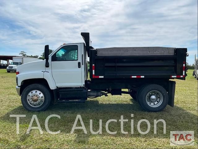 Image of GMC Topkick C8500 equipment image 1