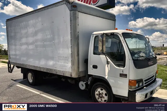 Image of GMC W4500 equipment image 2
