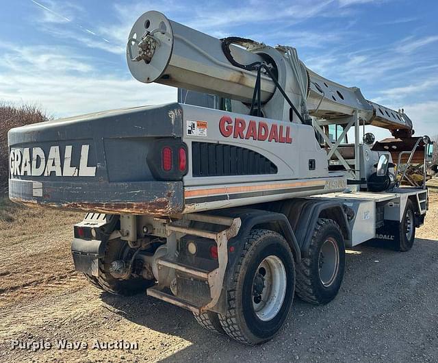 Image of Gradall XL4100 equipment image 4