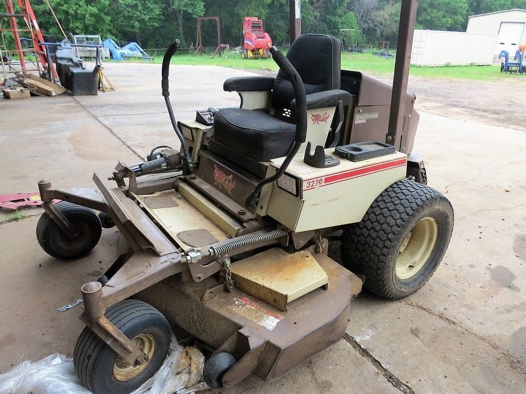 2005 Grasshopper 322D Equipment Image0