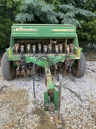 2005 Great Plains 705NT Equipment Image0