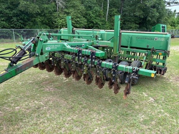 2005 Great Plains Solid Stand 15 Equipment Image0