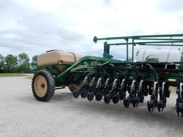 Image of Great Plains YP1625-32TR equipment image 4