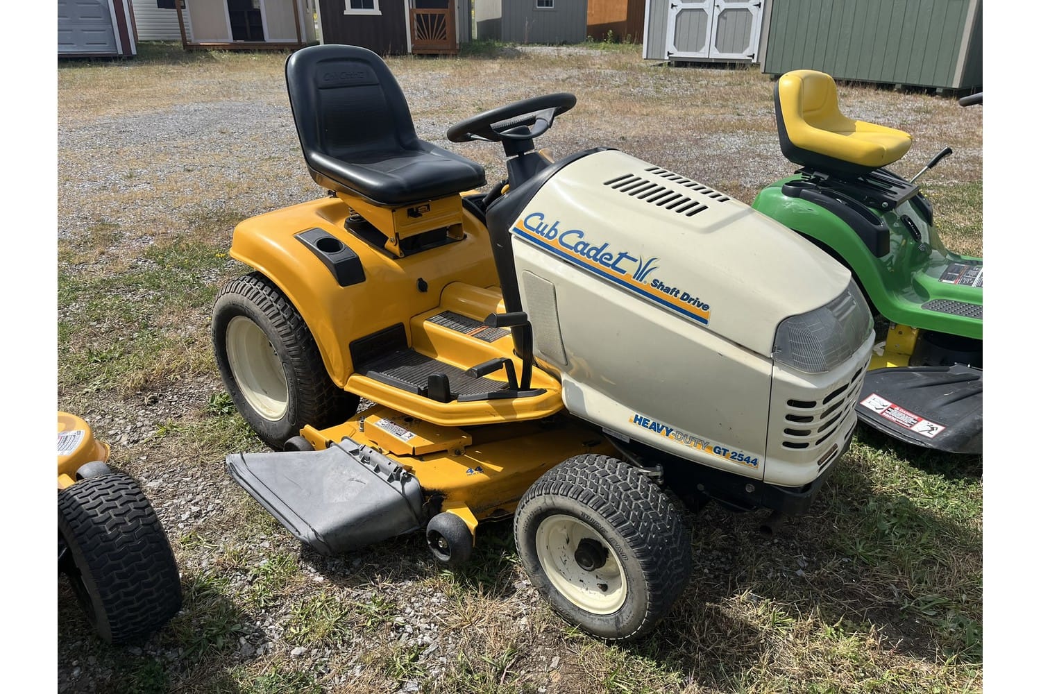 2005 Cub Cadet GT2544 Equipment Image0
