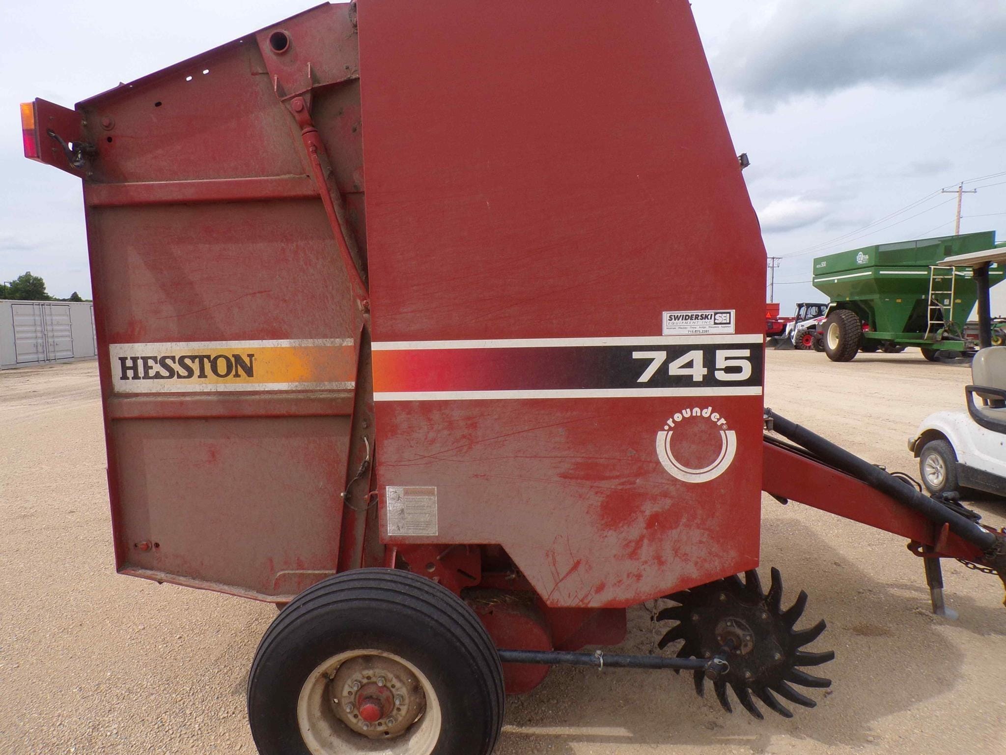 2005 Hesston 745 Equipment Image0