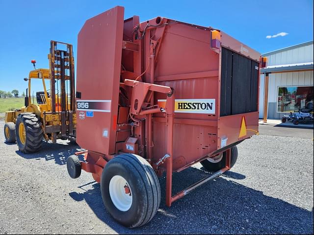 Image of Hesston 956A equipment image 1