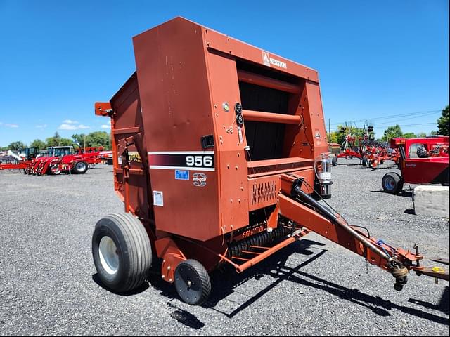 Image of Hesston 956A equipment image 3
