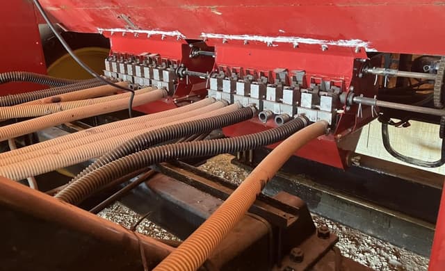 Image of Hiniker 6000ST equipment image 4