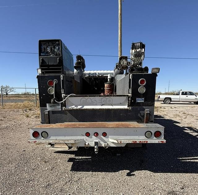 Image of Hino 268 equipment image 4