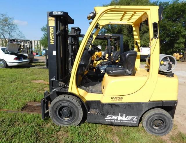 Image of Hyster H50FT equipment image 3