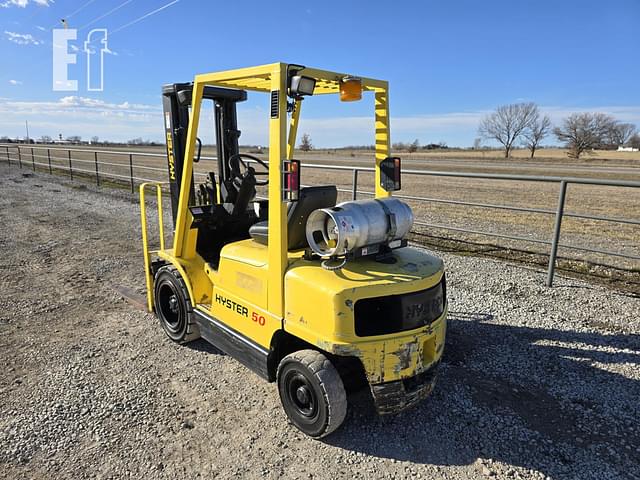 Image of Hyster H50XM equipment image 4