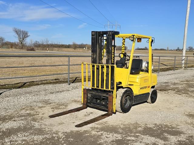 Image of Hyster H50XM equipment image 2