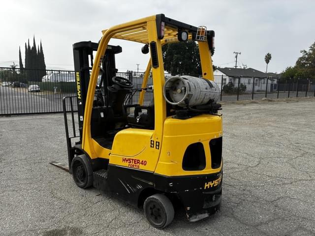 Image of Hyster S40FT equipment image 3