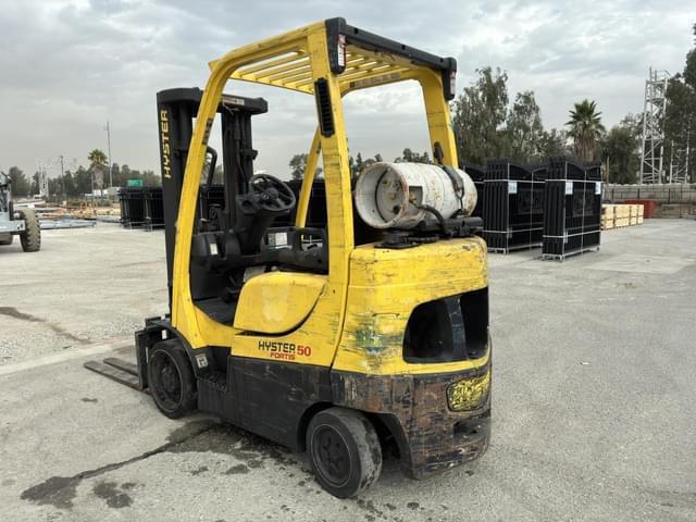 Image of Hyster S50FT equipment image 3