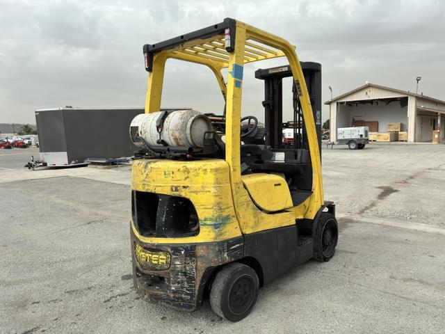 Image of Hyster S50FT equipment image 2