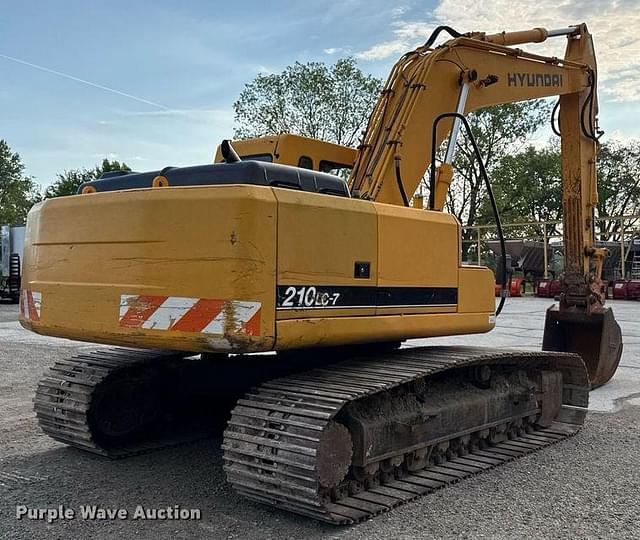 Image of Hyundai 210LC-7 equipment image 4