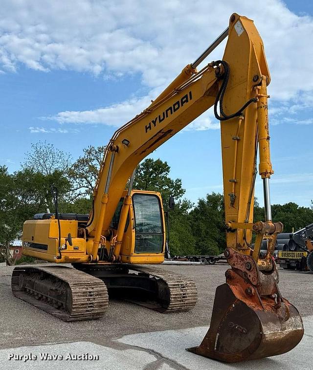 Image of Hyundai 210LC-7 equipment image 2