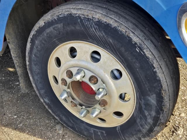 Image of International 9900I equipment image 3