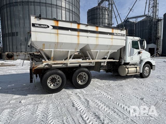 Image of International 9200i equipment image 4