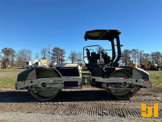 Image of Ingersoll Rand DD-112HF equipment image 3