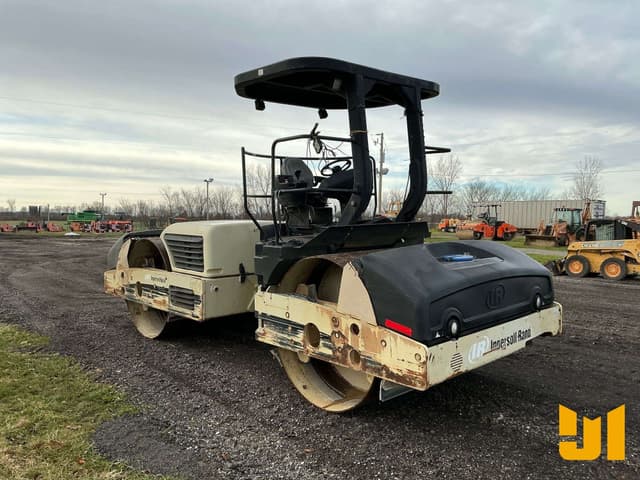 Image of Ingersoll Rand DD-112HF equipment image 2