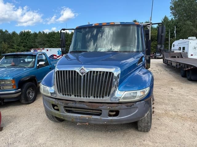 Image of International 4300 DT466 equipment image 1