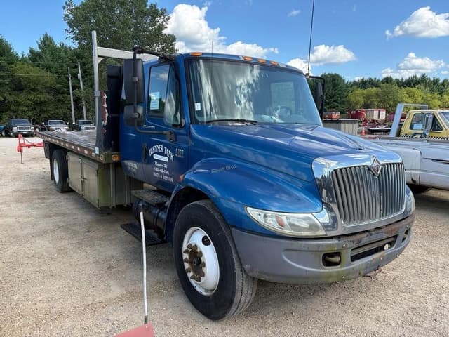 Image of International 4300 DT466 equipment image 2