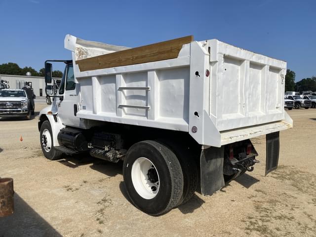 Image of International 4300 equipment image 1