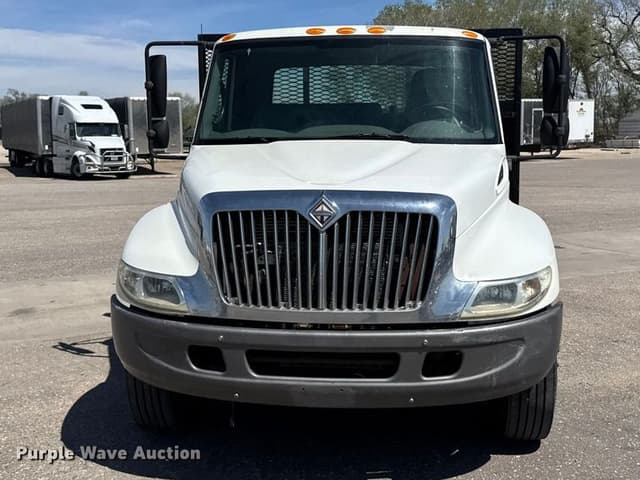 Image of International 4300 equipment image 1