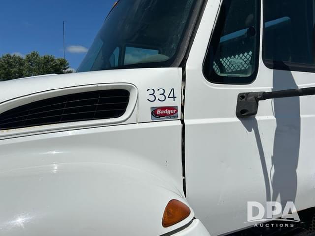 Image of International 4300 equipment image 1