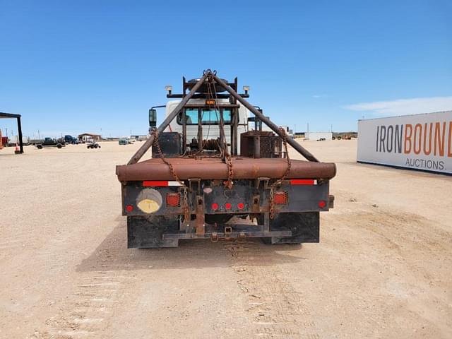 Image of International 4300 equipment image 3