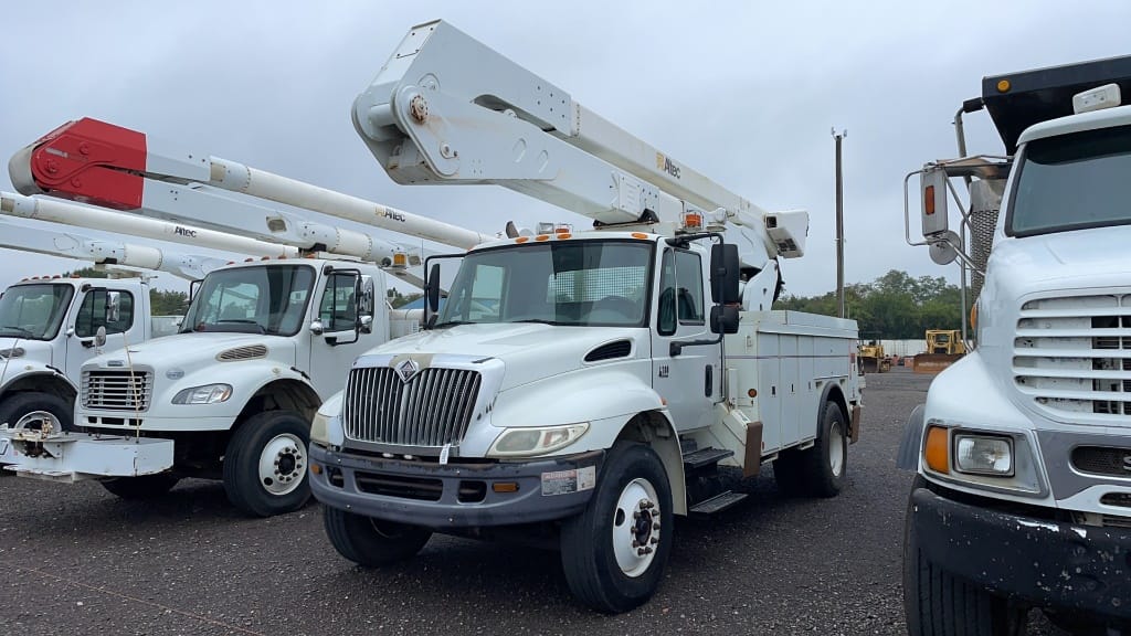 Main image International 4300