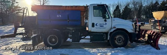 Image of International 4300 equipment image 3