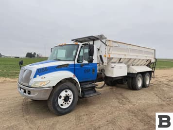 Main image International 4400