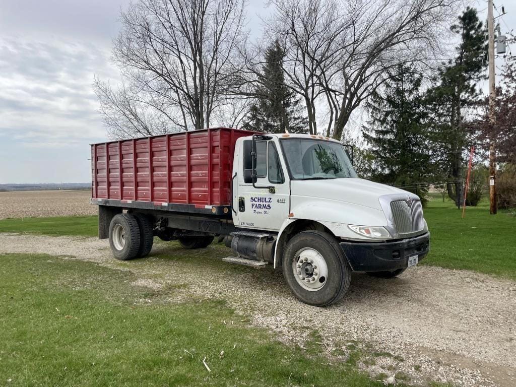 Main image International 4400