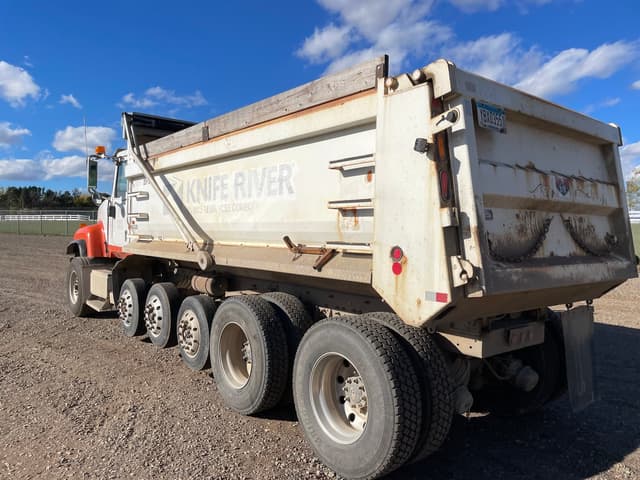 Image of International 5500i equipment image 2