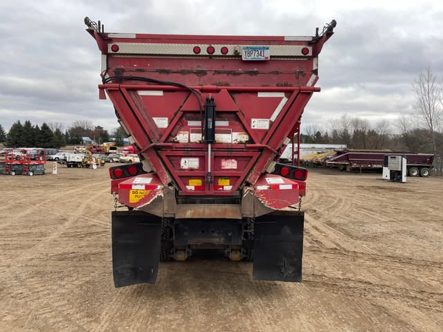 Image of International 5500i equipment image 3