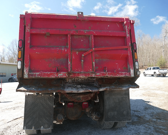 Image of International 5600I equipment image 4
